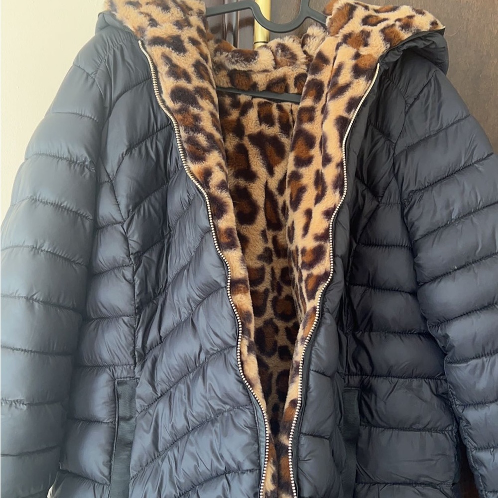 BLACK REVERSIBLE PUFFER JACKET